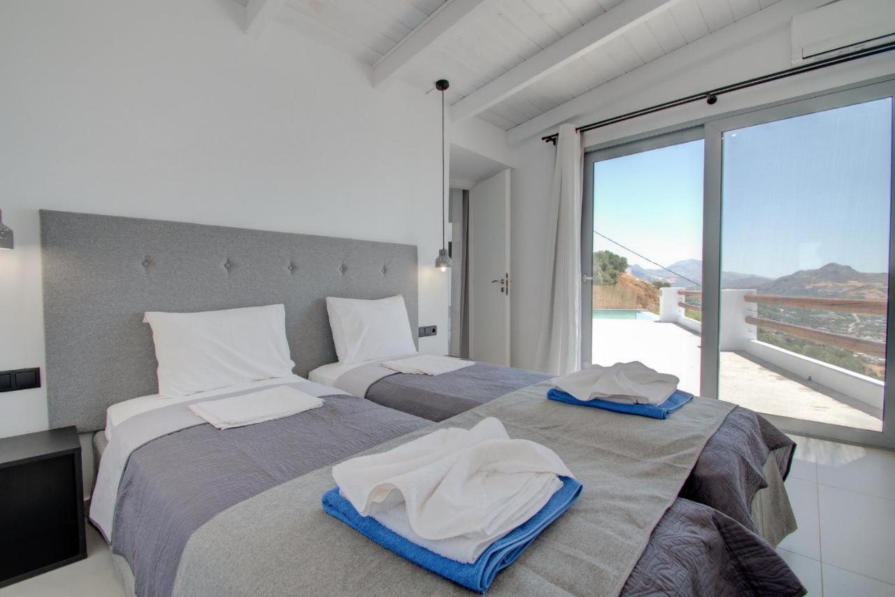 Pyrgos Exclusive Villa Sellía Exterior photo